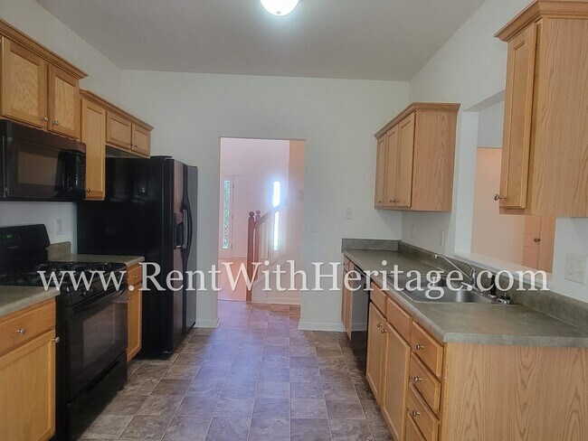 Building Photo - WOW!!!......COME SEE THIS GORGEOUS 4 BEDROOM / 3 BATH HOME IN THE POPULAR KINGSWOOD SUBDIVSION-A ...