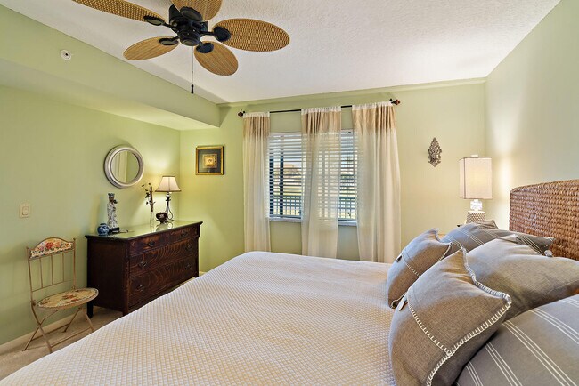 Building Photo - 701 Seafarer Cir