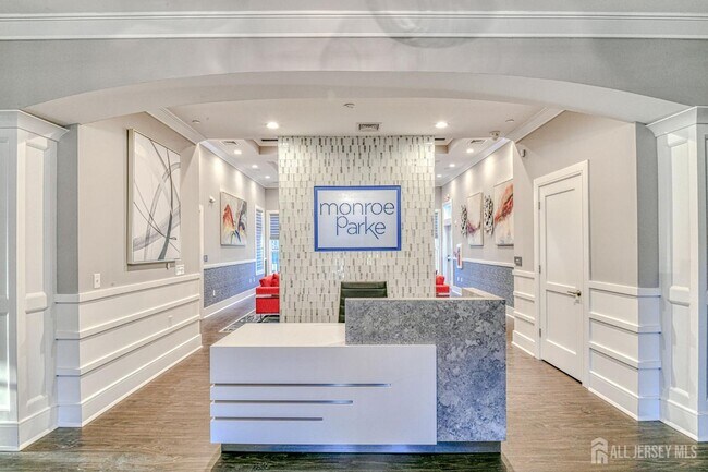 Building Photo - 1529 Paxton Ln