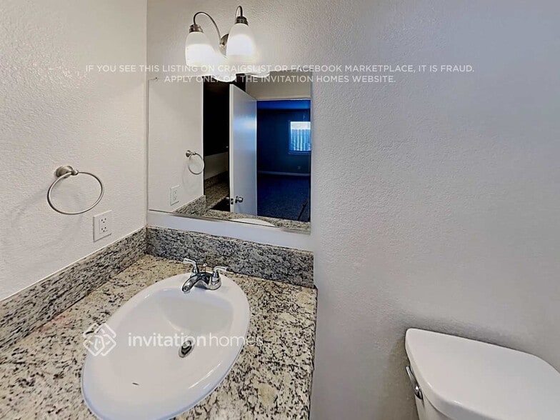 Building Photo - 8217 Laurel Canyon Blvd