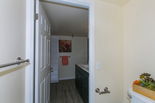 Building Photo - 98-351-351 Koauka Loop
