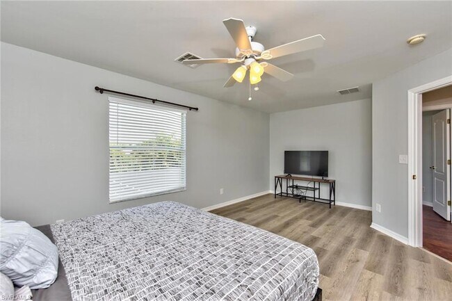 Building Photo - 11533 Woodmount Ln