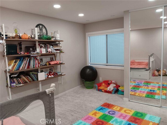 Building Photo - 1050 Golden Springs Dr
