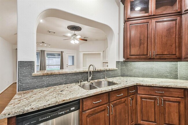 Building Photo - 20942 Wind Field Ln