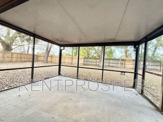 Building Photo - 2310 Pebble Ct