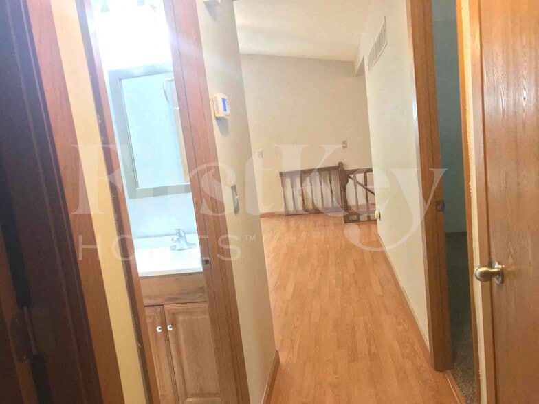 Building Photo - 1248 Mendoza Dr