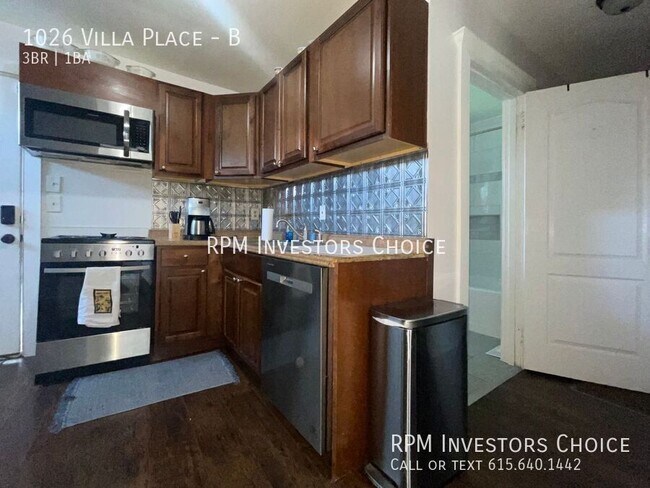Building Photo - 1026 Villa Pl