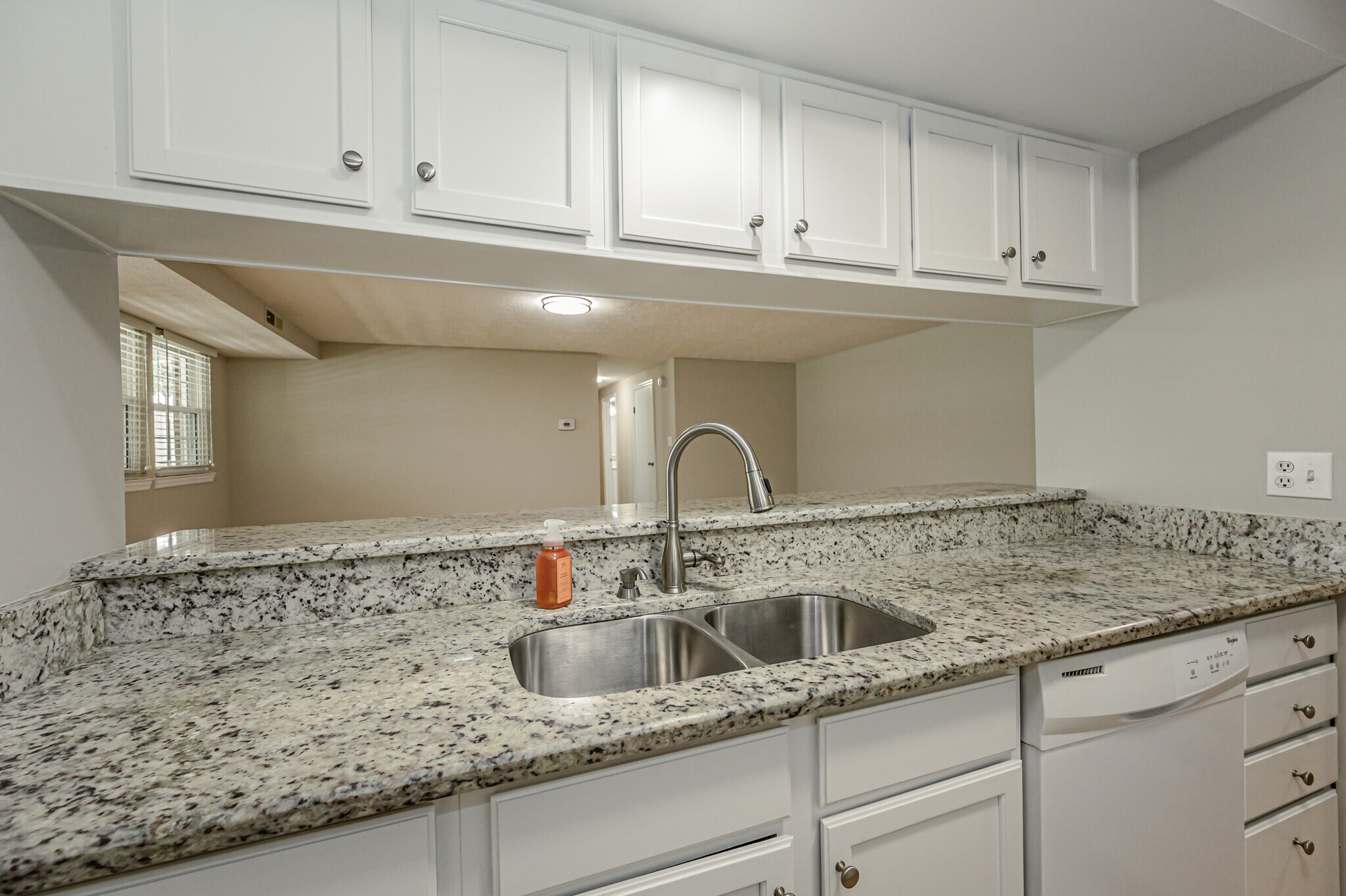 Building Photo - 9396 Wind Haven Ct