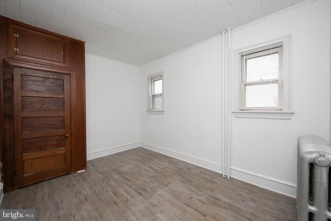 Building Photo - 34 Yale Rd