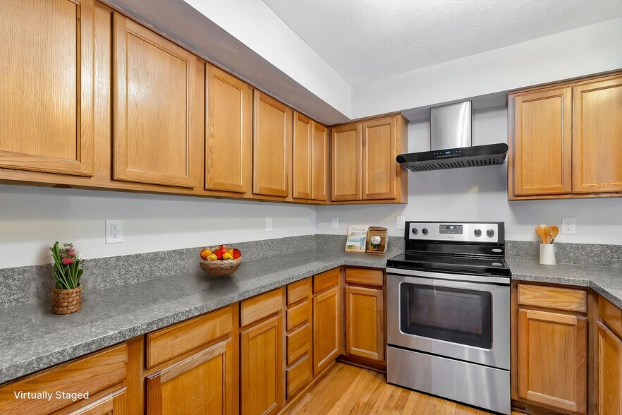 Building Photo - 76 Glenwood Ave