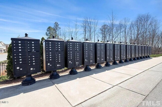 Building Photo - 1195 Chestnut Bluff Run