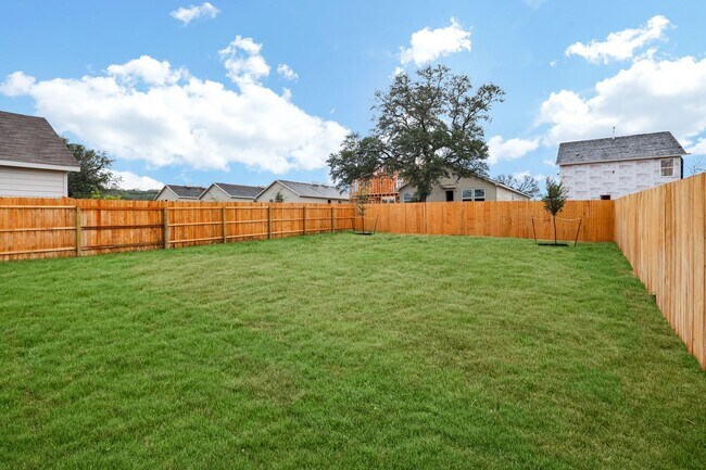 Building Photo - Modern 4-Bedroom Home with Loft, Open Livi...