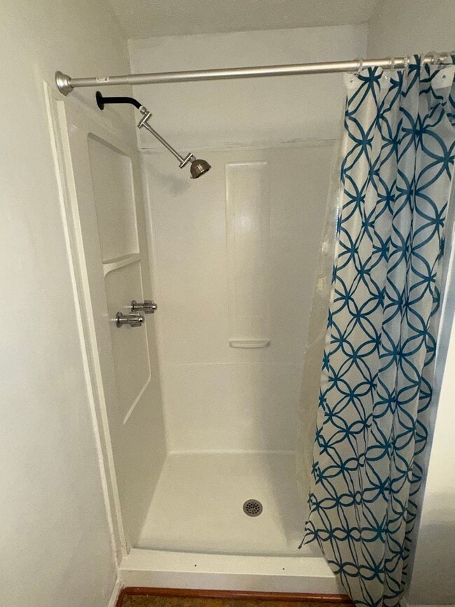 Building Photo - Charming Condo in Gaithersburg, MD