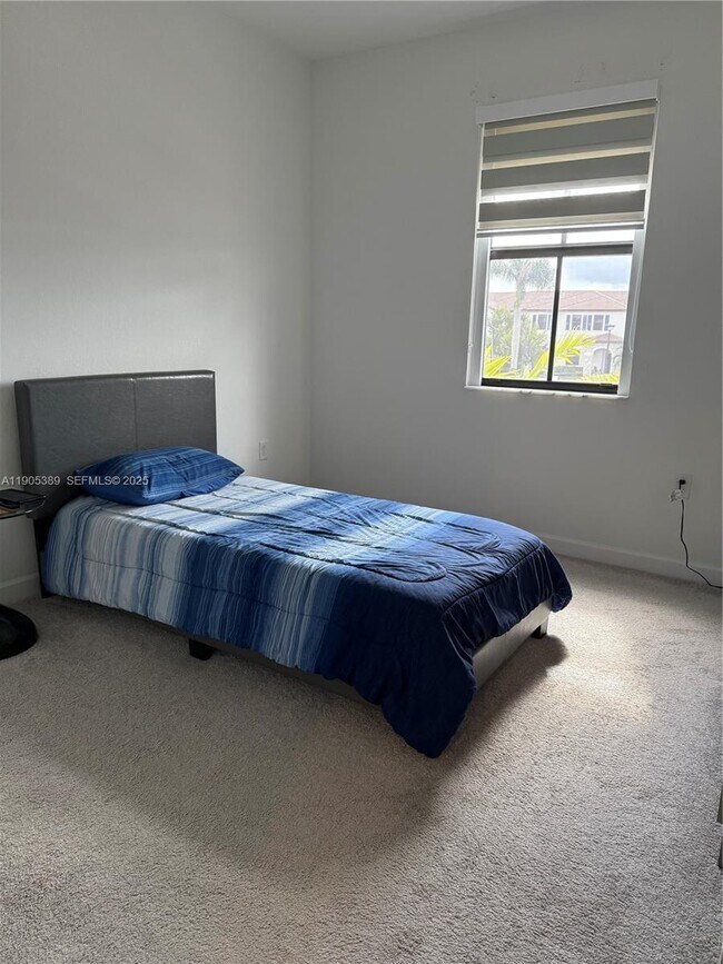 Building Photo - 12955 SW 231st Ter