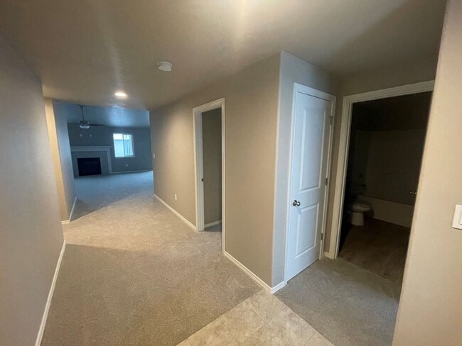 Building Photo - West Valley Home with Underground Sprinklers and Garage