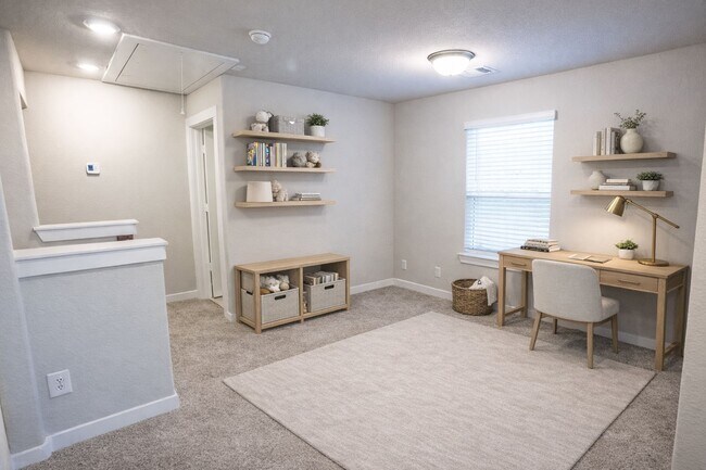 Building Photo - 17549 Rosette Grass Dr
