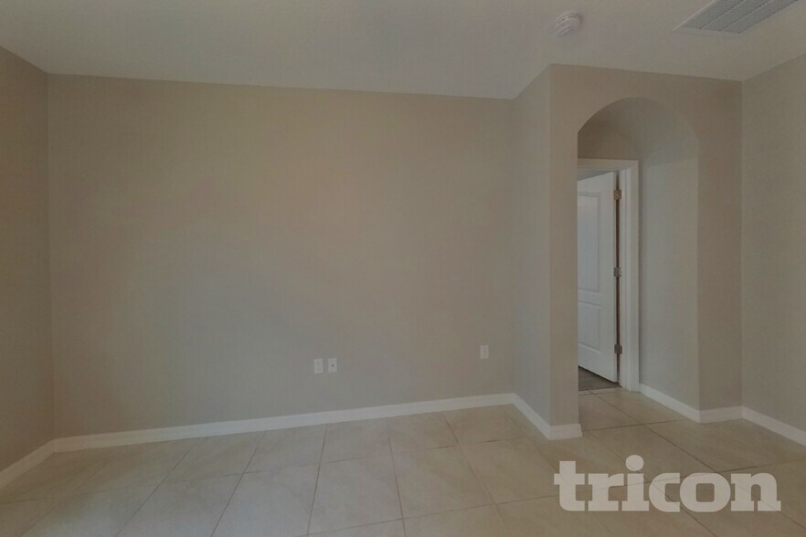 Building Photo - 3669 Crimson Clover Dr