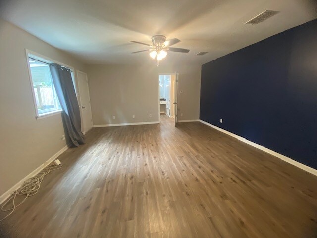 Building Photo - 2918 Sunset Rd