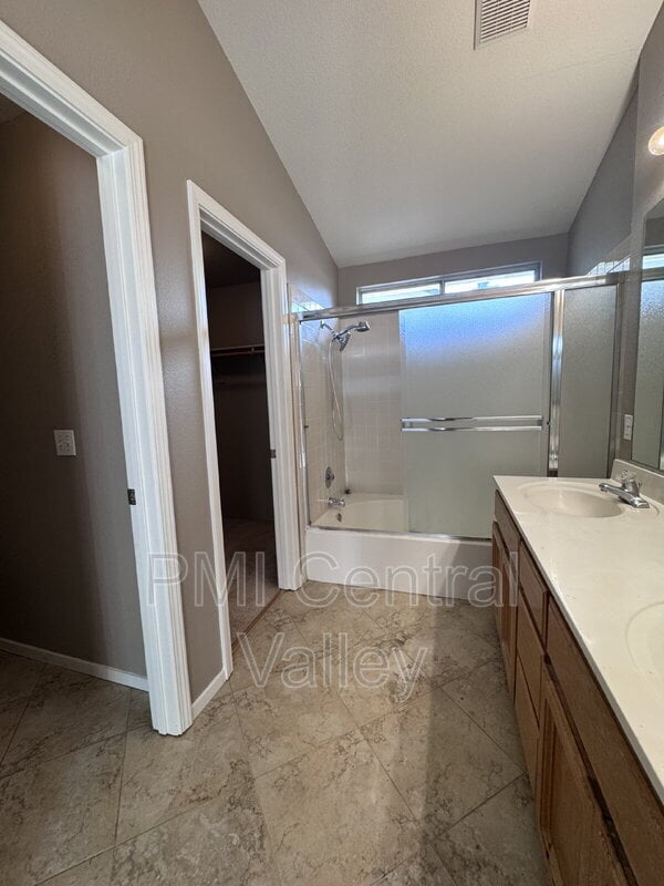 Building Photo - 10335 Point Reyes Cir