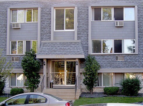 Interior Photo - 3452 Emerson Ave S.