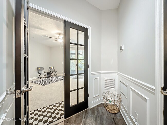 Building Photo - 4590 Capital Dome Dr