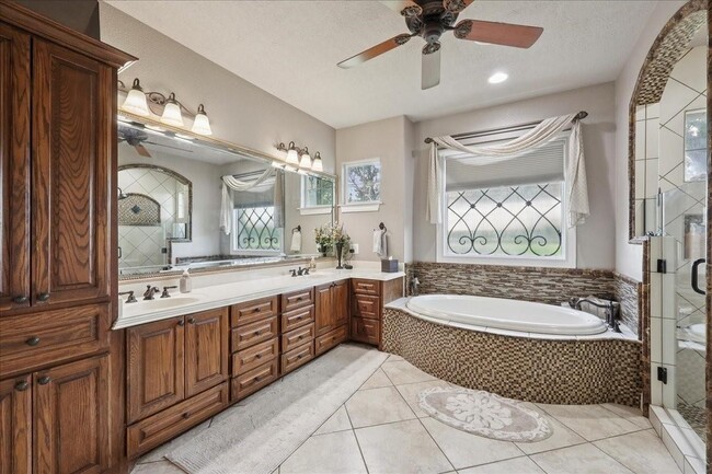 Building Photo - 11354 Nona Dr