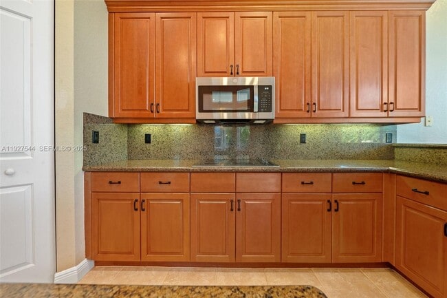 Building Photo - 15275 SW 38th St