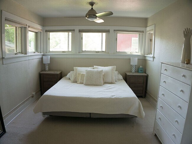 Master Bedroom - 2520 Bluff St