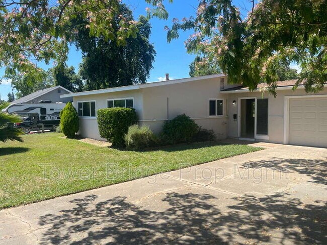 Building Photo - 8255 Oahu Dr