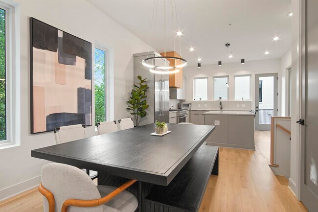 Building Photo - 2347 Hosea L Williams Dr NE