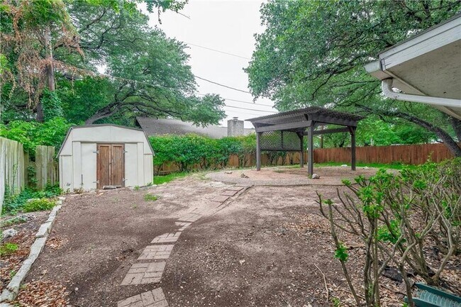 Building Photo - 12118 Black Angus Dr