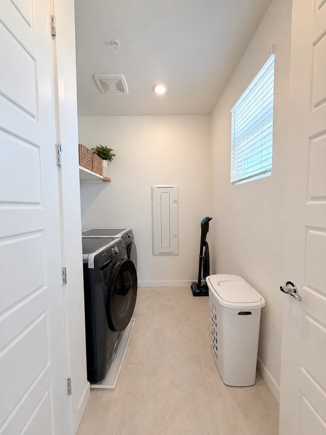 Building Photo - 5401 Hames Valley Ln
