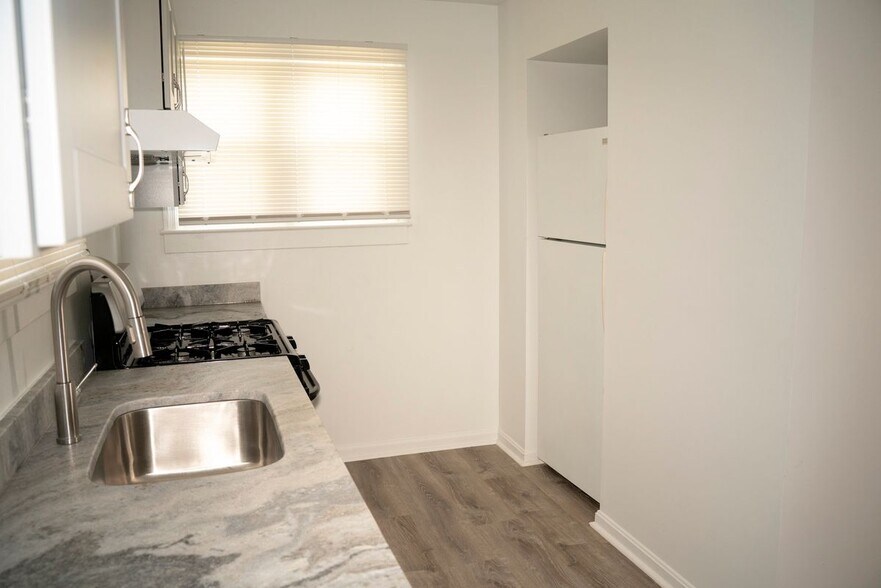 Building Photo - 8206 Old Harford Rd