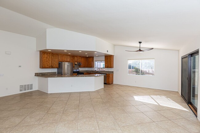 Building Photo - ***STUNNING SAN MARCOS 3 BED 2 BATH***OPEN...