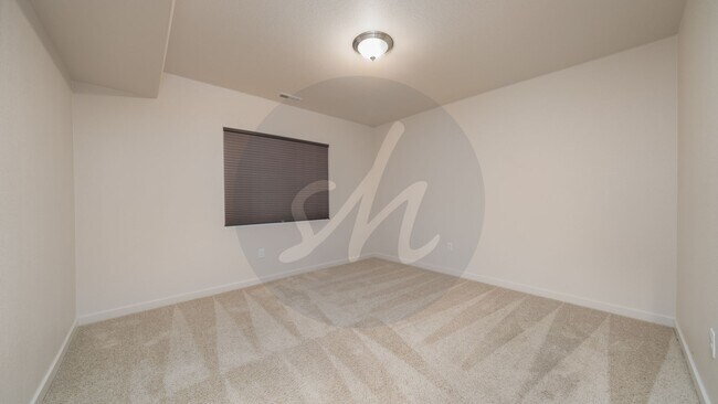 Building Photo - 10825 Fossil Dust Dr