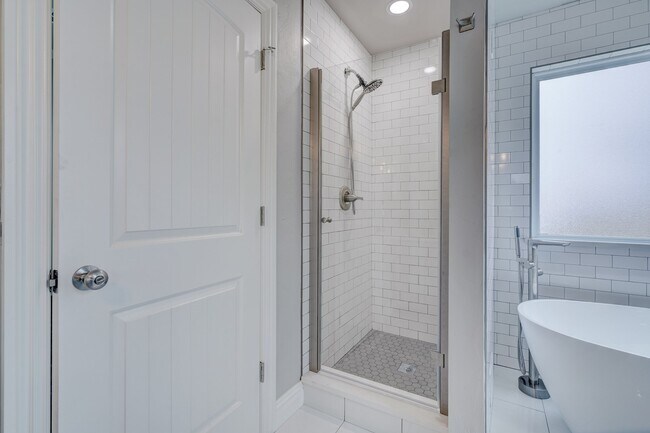 Building Photo - 2809 Frost Ln