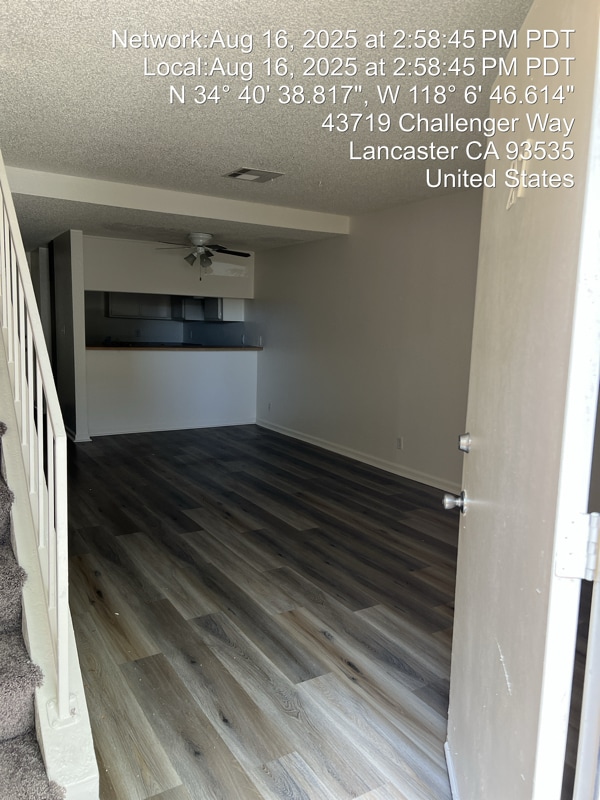 Building Photo - 43711 Challenger Way