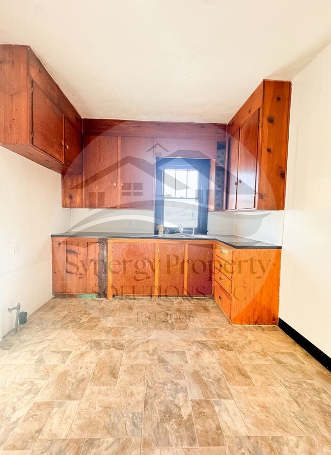 Building Photo - Ranch Home DEPOSIT SPECIAL - $295.00