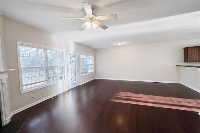 Building Photo - 1611 Signal Flag Way