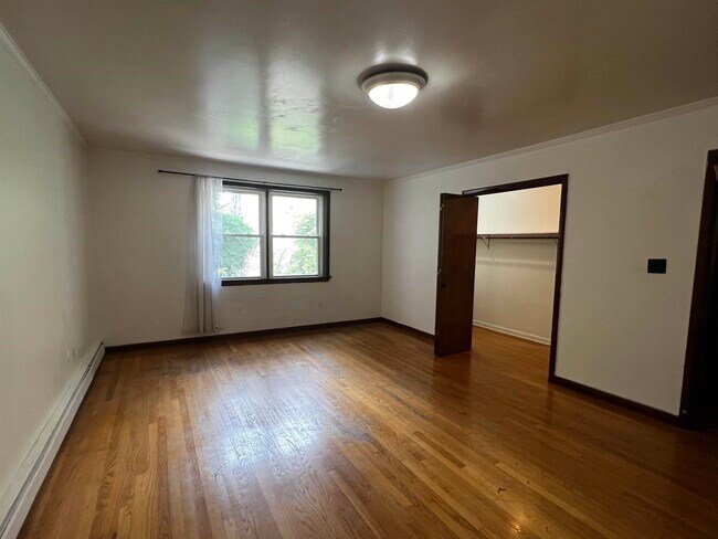 Primary Photo - 1314 Bloomfield St