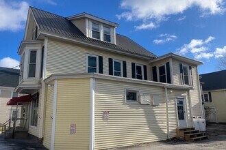 Building Photo - 281 Main St