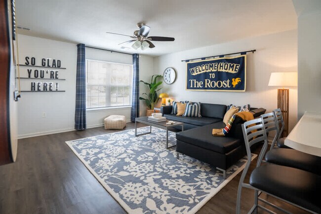 Primary Photo - 1051 Southern Dr