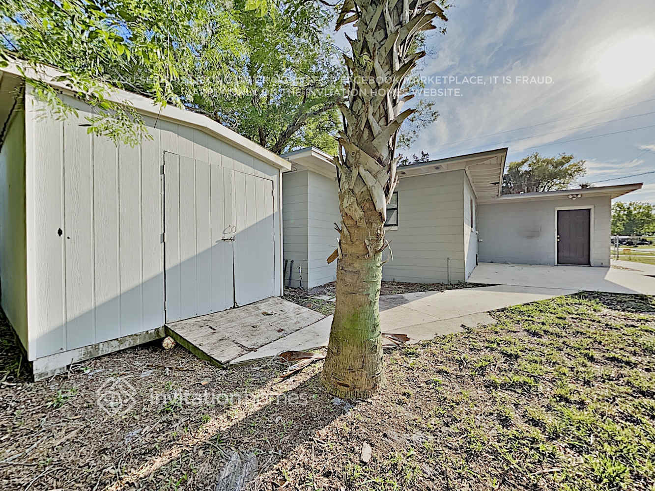 Building Photo - 429 7th St N