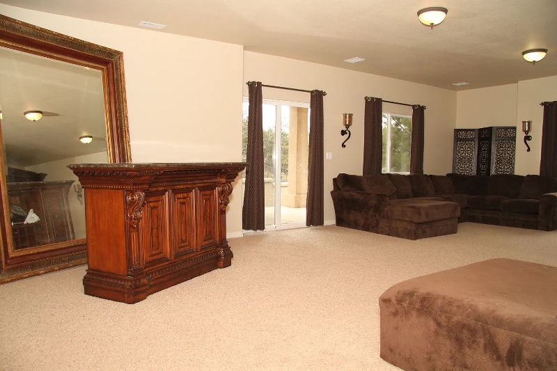 Building Photo - 2424 Sierra Oak Dr