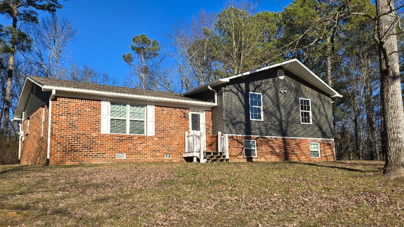 Building Photo - 210 Dogwood Cir