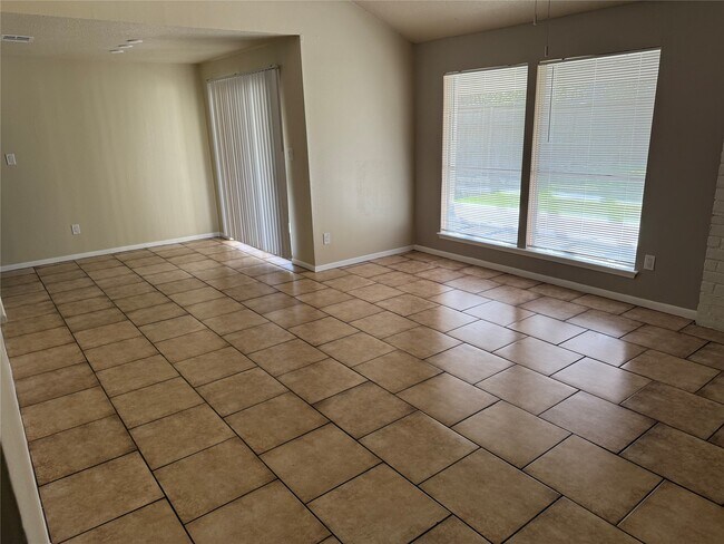 Building Photo - 6610 Addicks Clodine Rd