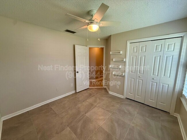 Building Photo - 1695 Evans Dr S