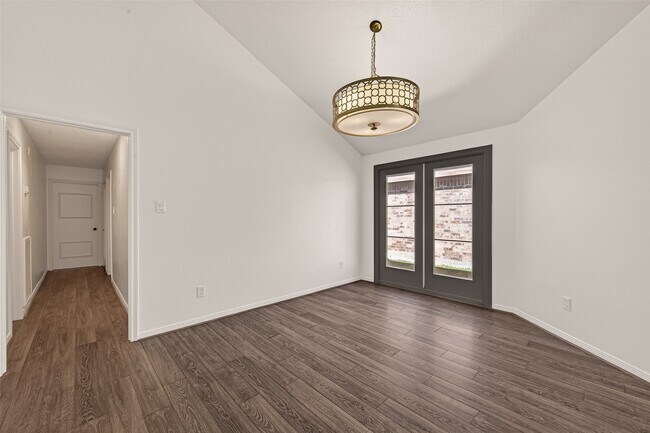 Building Photo - 3517 Denio Dr