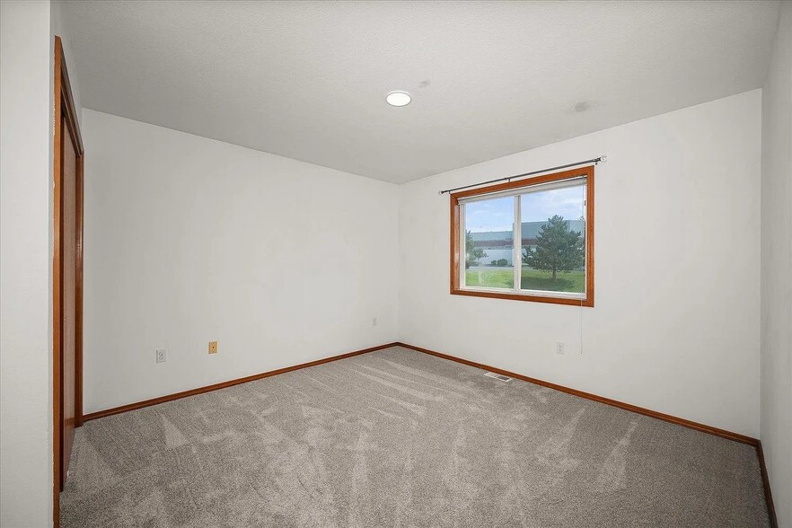 Building Photo - 3415 S Morrill Dr