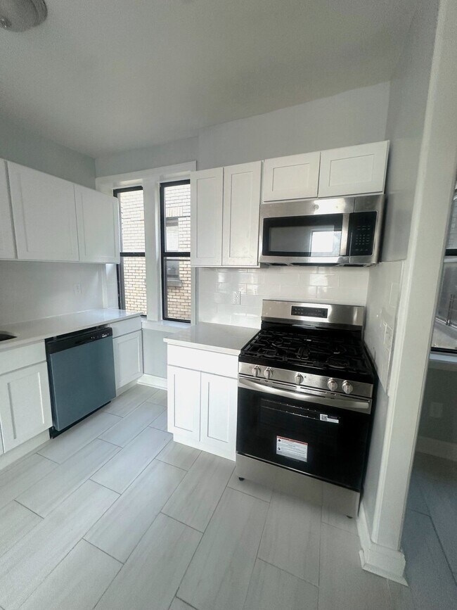 Building Photo - 119 - Golden Crest 119 60th Street, LLC